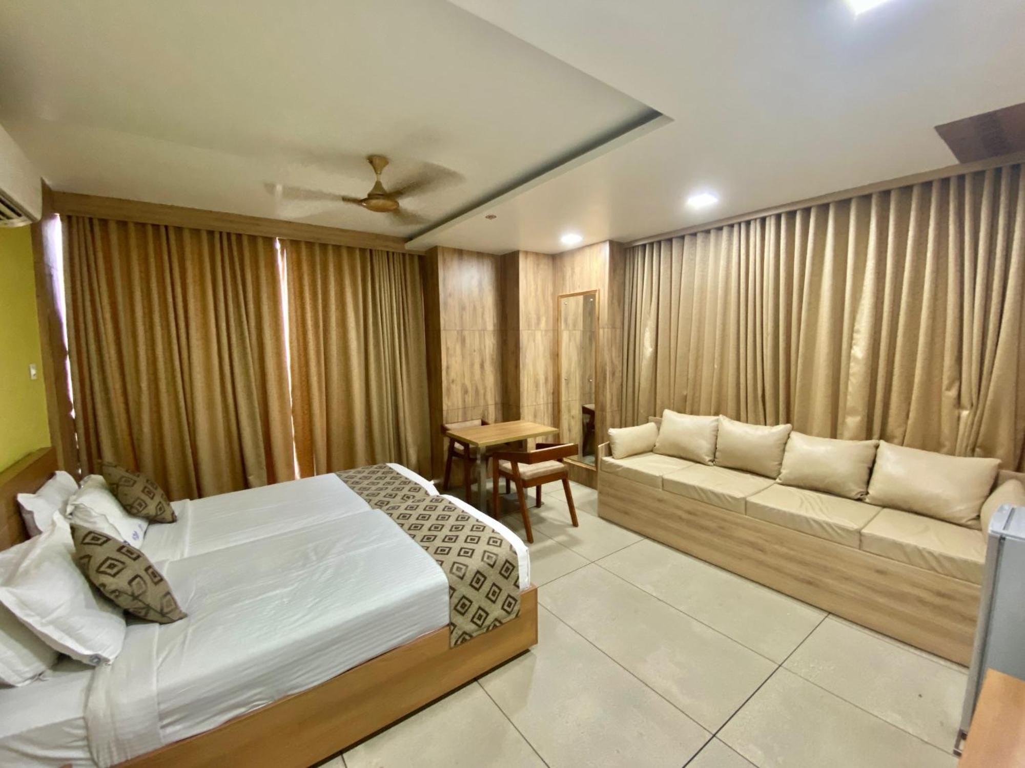 Kb Residency Hotel Kozhikode Exterior photo